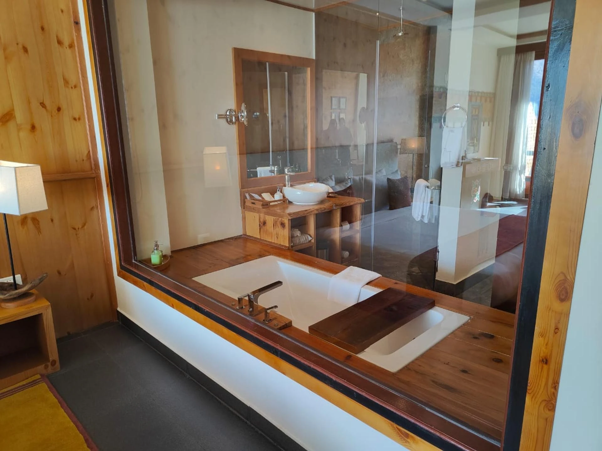 Wonderful Bhutan Package Tour with Hotel Six Senses