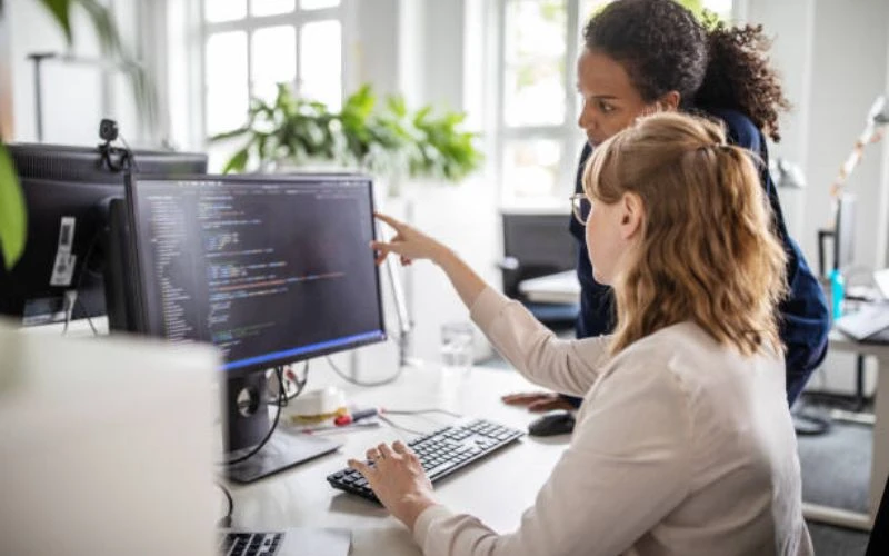 Top 5 Benefits of Implementing ZATCA E-Invoicing in Your Business