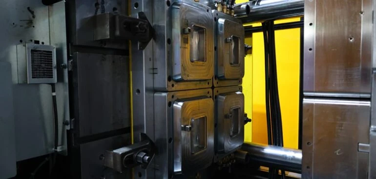 Plastic mould Manufacturers