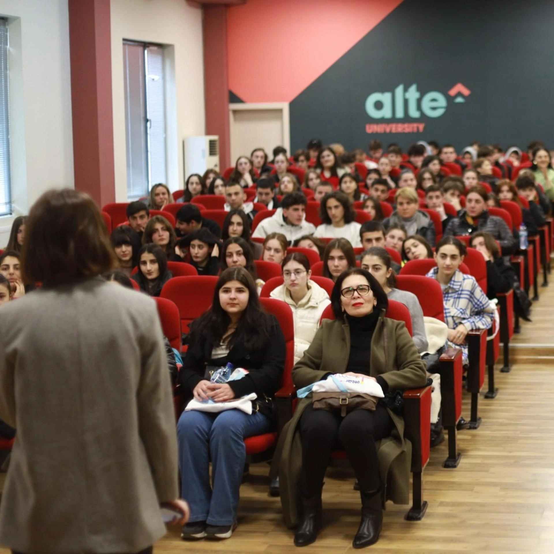 Why Choose Alte University Georgia as an International Student?