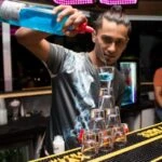 Do’s and Don'ts to Follow While Choosing the Bartender Career