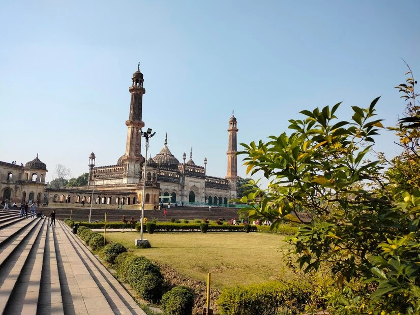 Exploring the Cultural Heritage and Culinary Delights of Lucknow