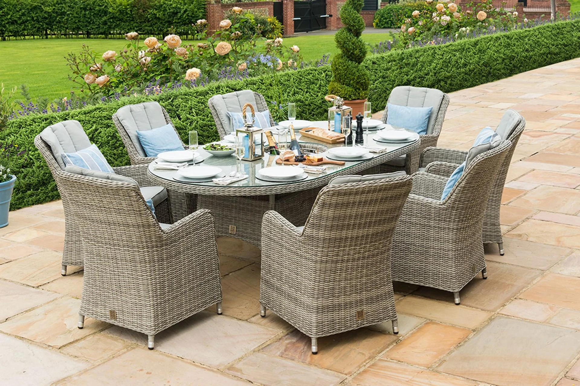Elevate Your Outdoor Living: The Ultimate Guide to Garden Furniture in Dubai