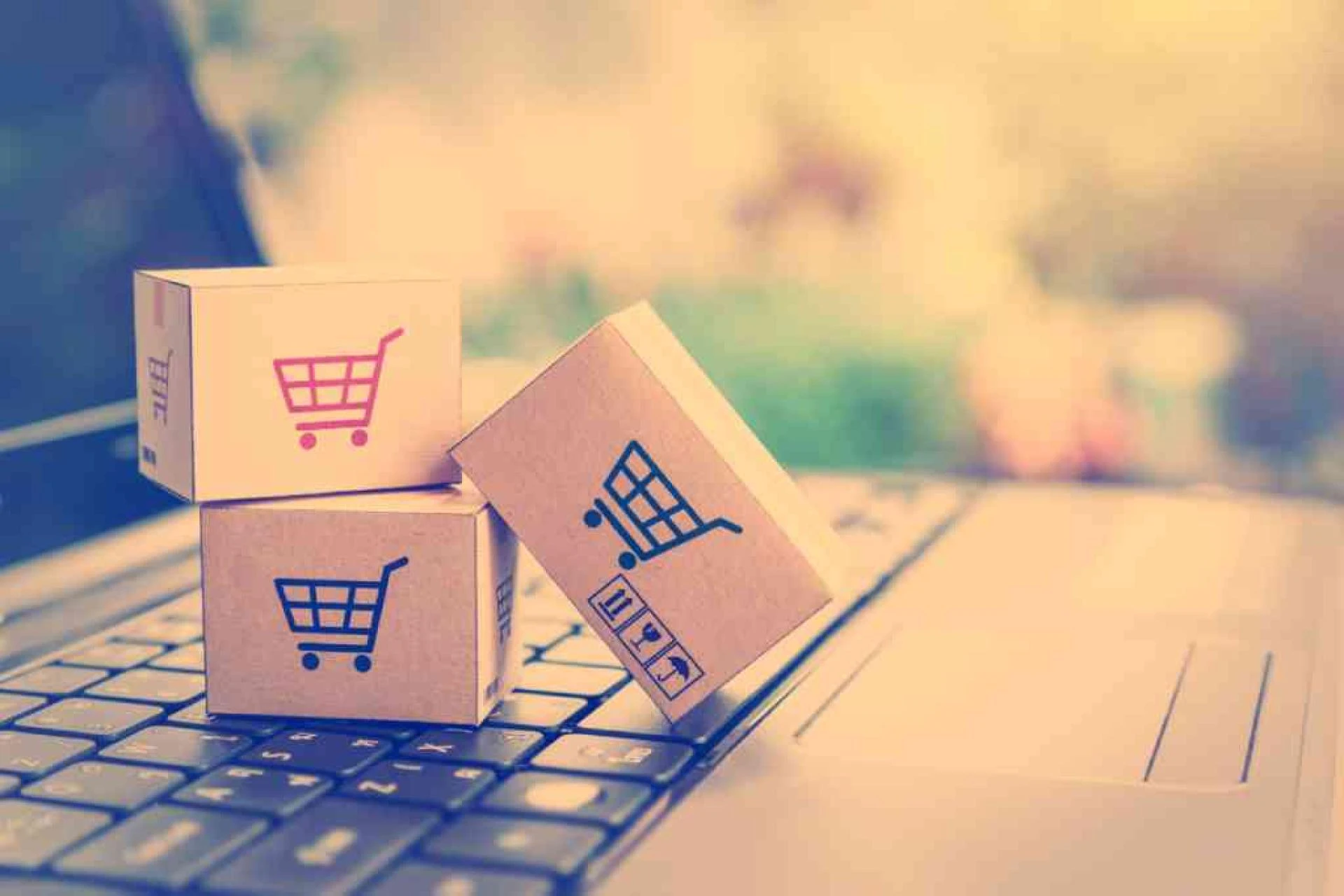 Strategies For Selling Excess Inventory In A Competitive Market