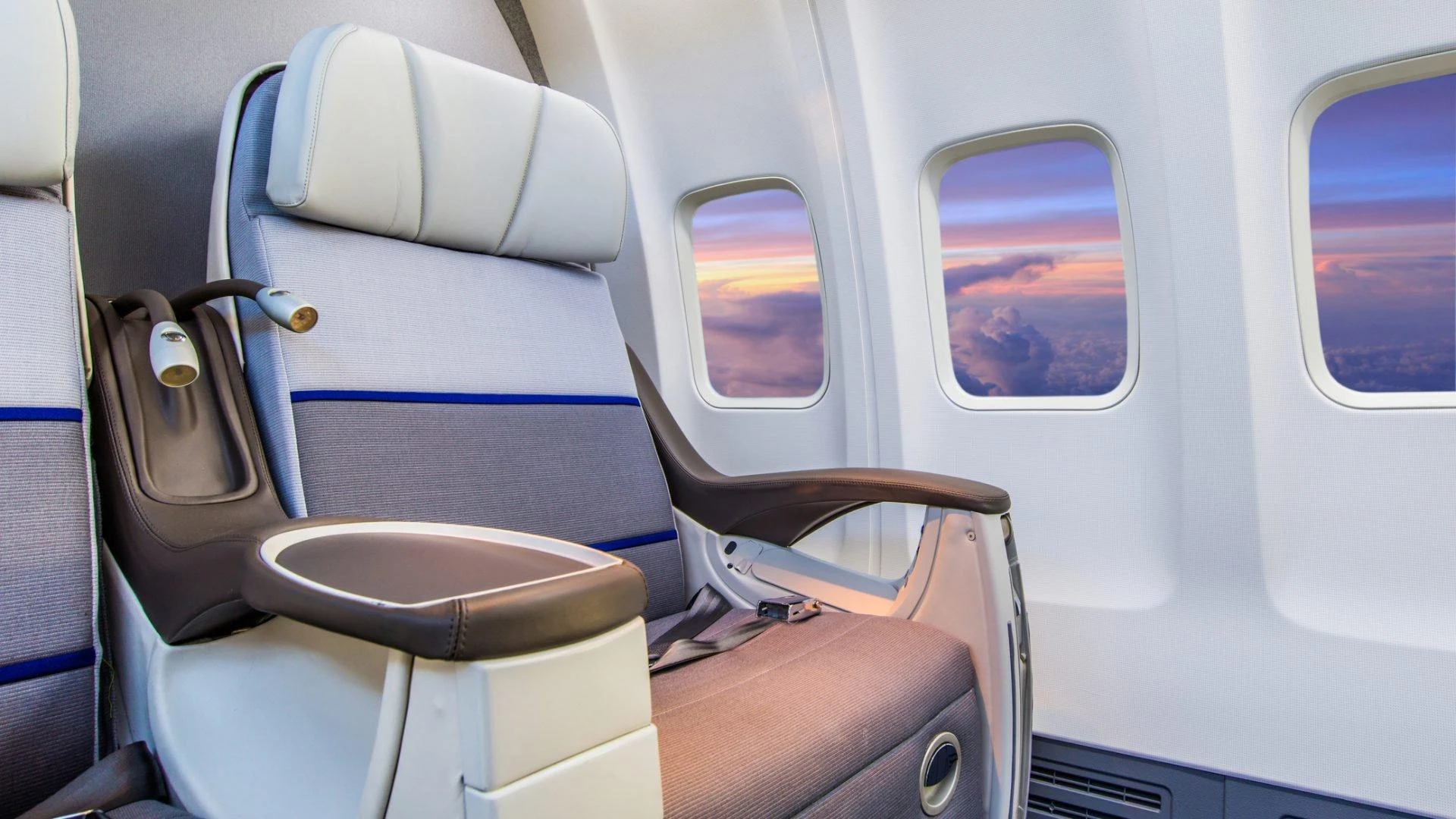 How to Get the Most Out of Your Airplane Seat