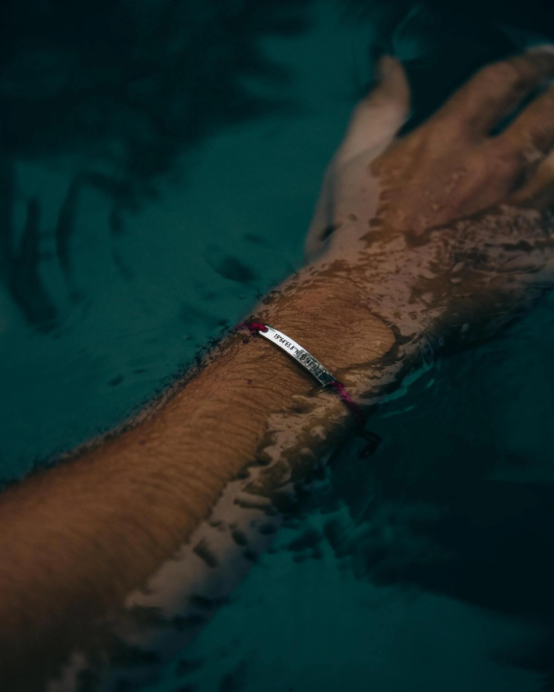 4 Custom Jewelry Ideas for Groomsmen Gifts