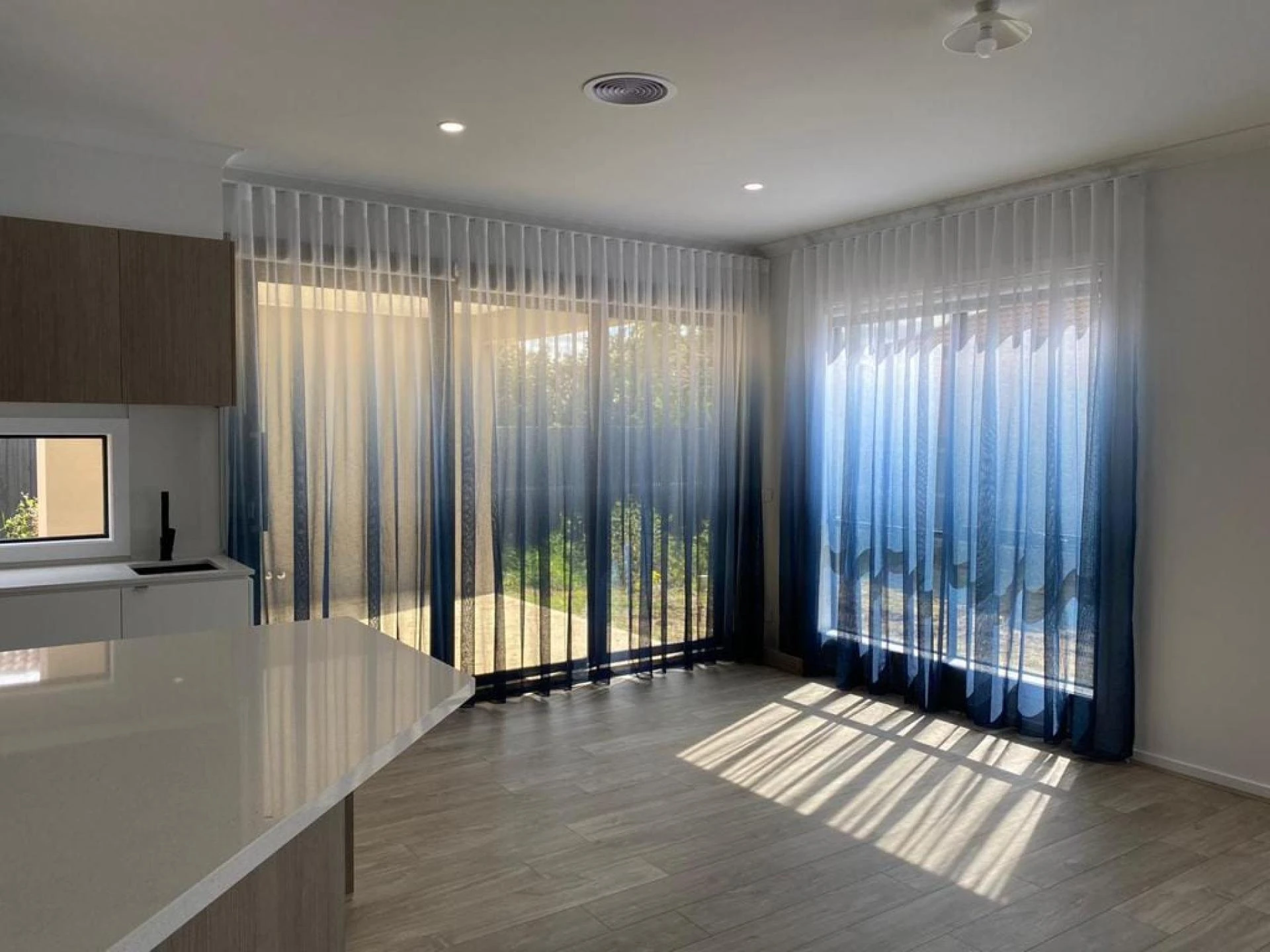 Commercial Blinds: Elevating Workspace Aesthetics in Sydney