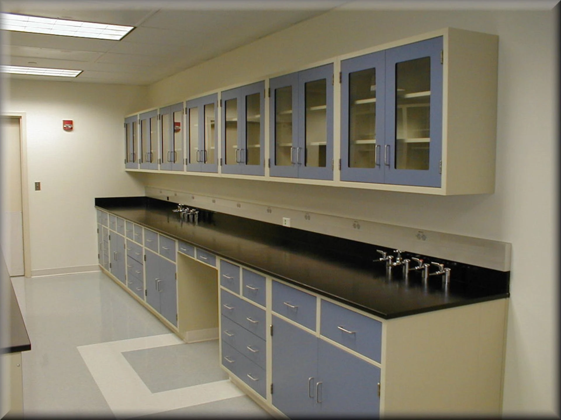 How To Ensure Your Science Lab Table is Just Perfect