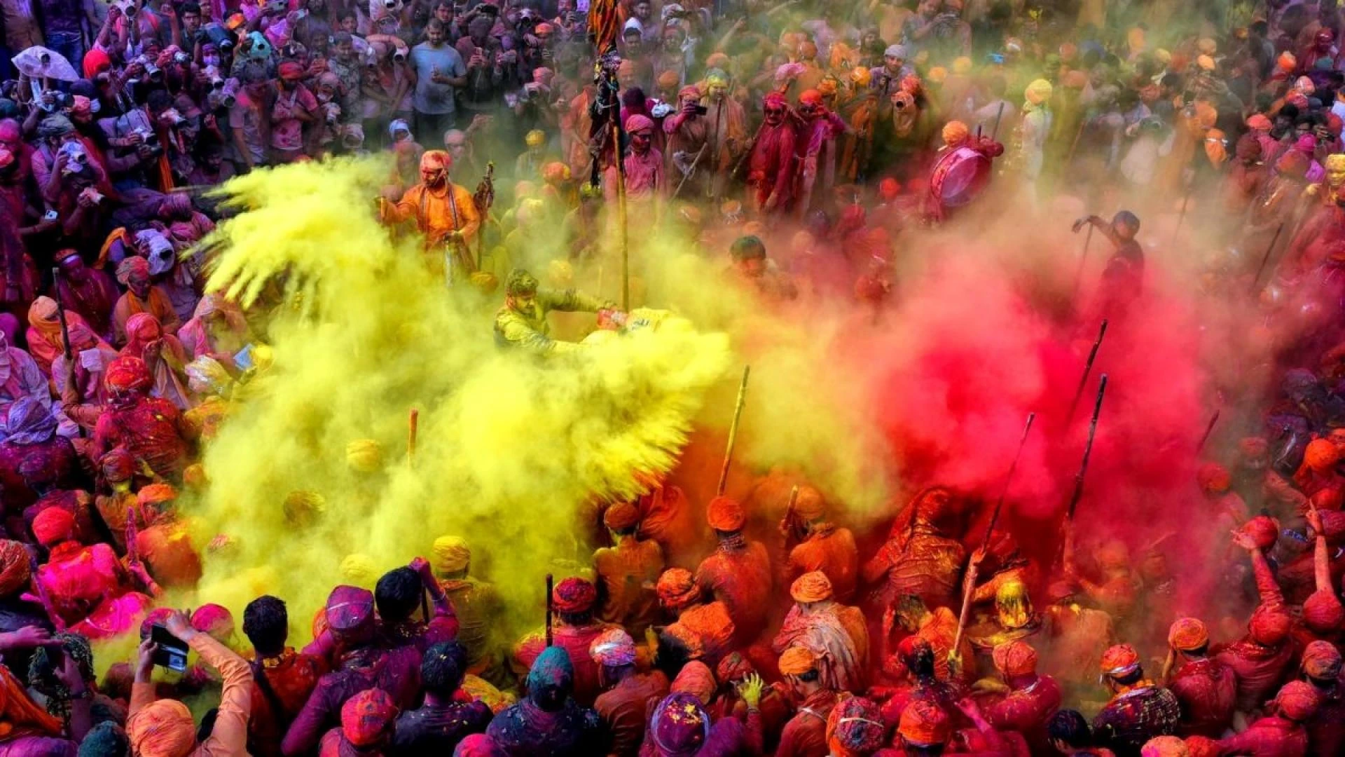 Best places to celebrate Holi in India