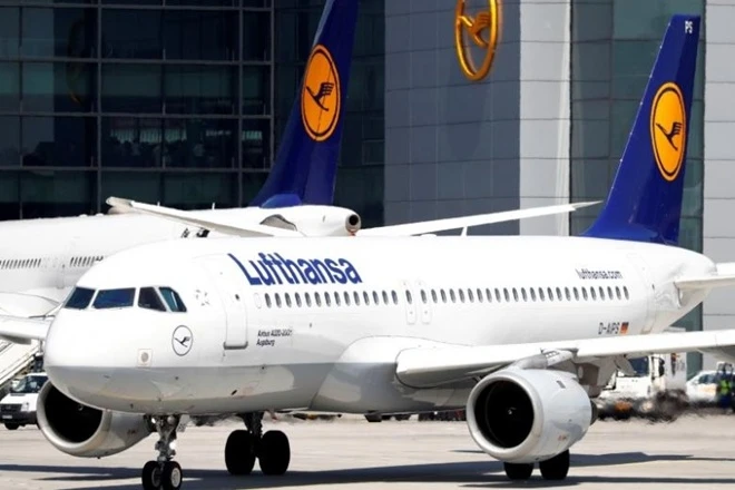 How do I Get Through To Lufthansa?