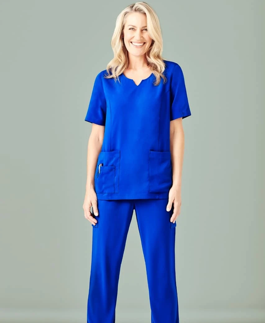 Explore High-Quality Lab Coat For Healthcare Workers