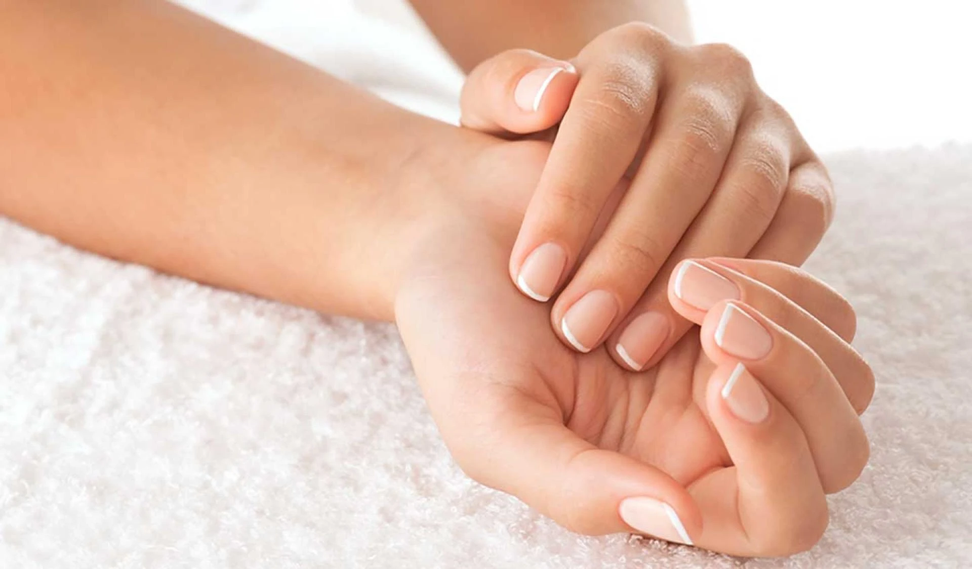 5 Reasons to Have a Professional Manicure &amp; Pedicure