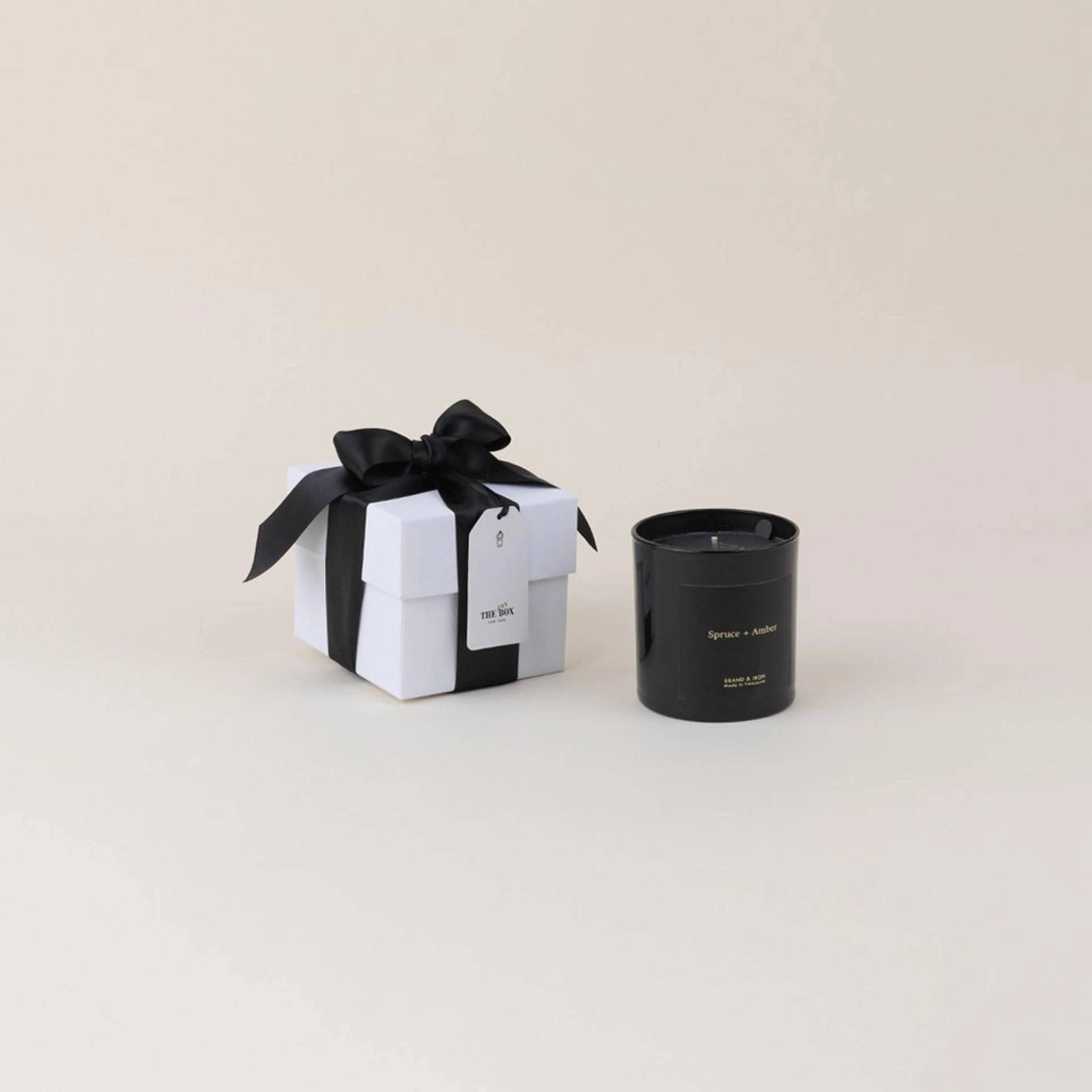 Custom candle boxes improve sales of your product