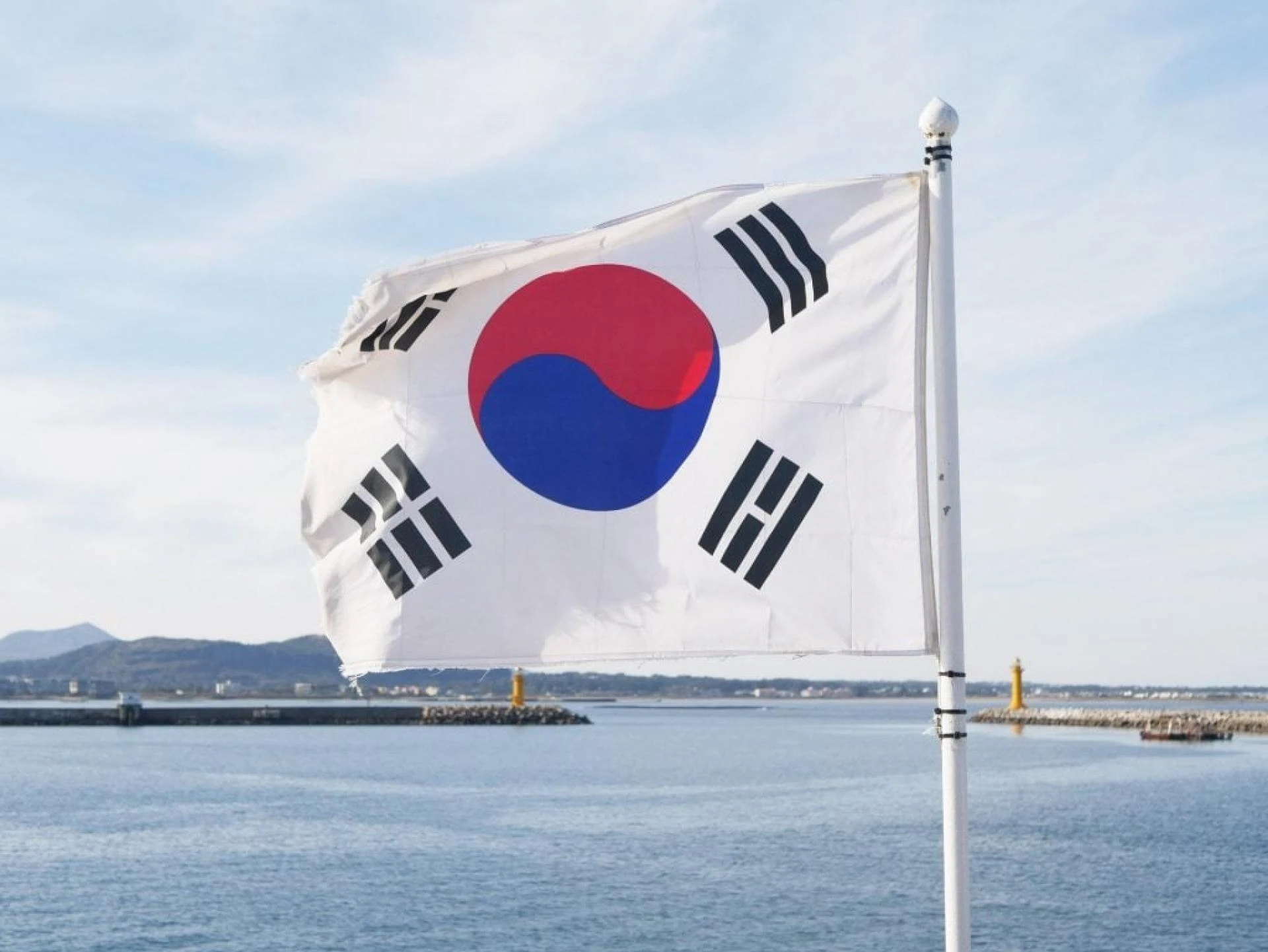 South Korea jobs drop for six straight months as COVID hits economy