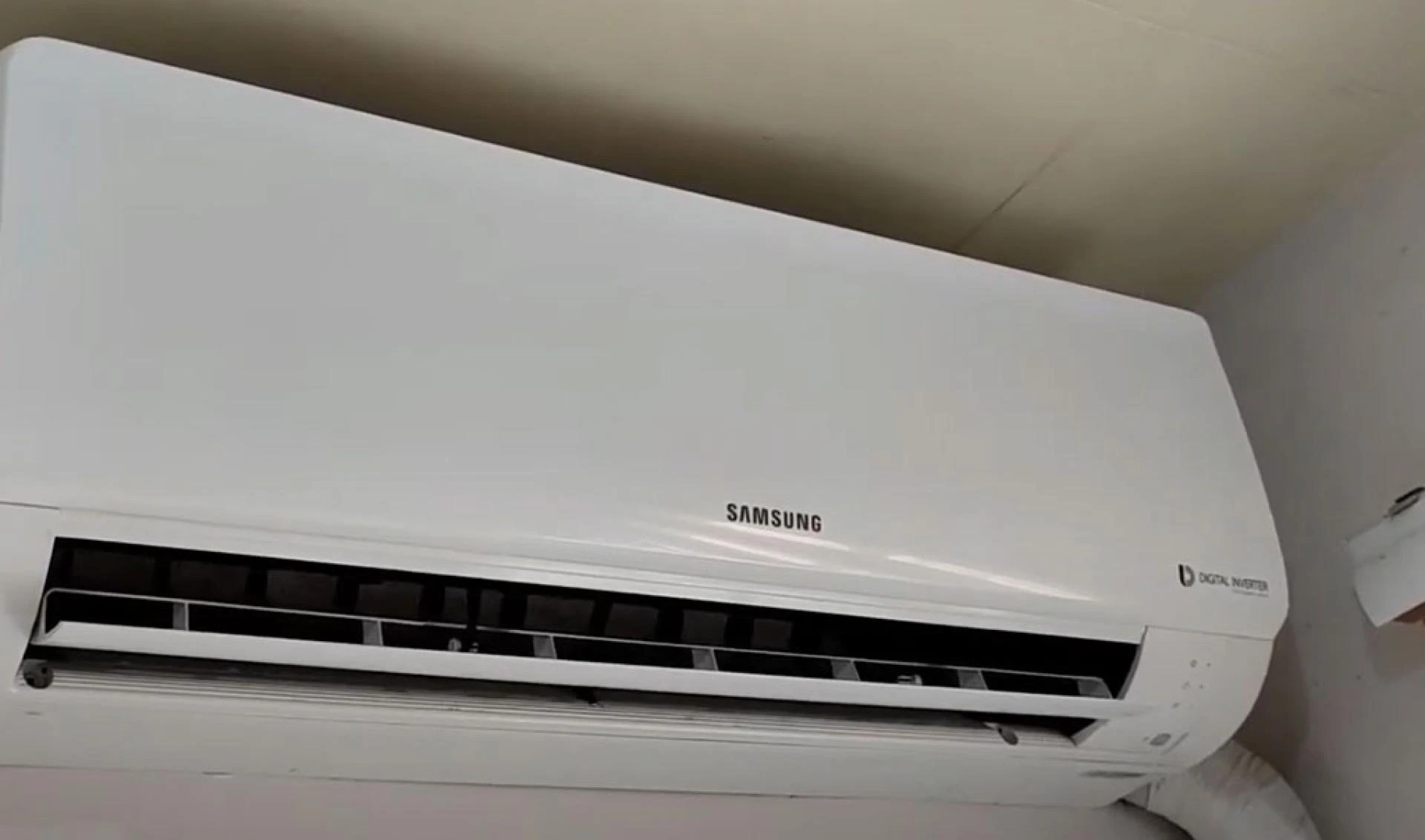 Why air conditioner not dripping water?