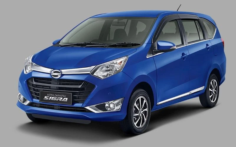Daihatsu Sigra atau Renault Triber, mana yang lebih ekonomis?