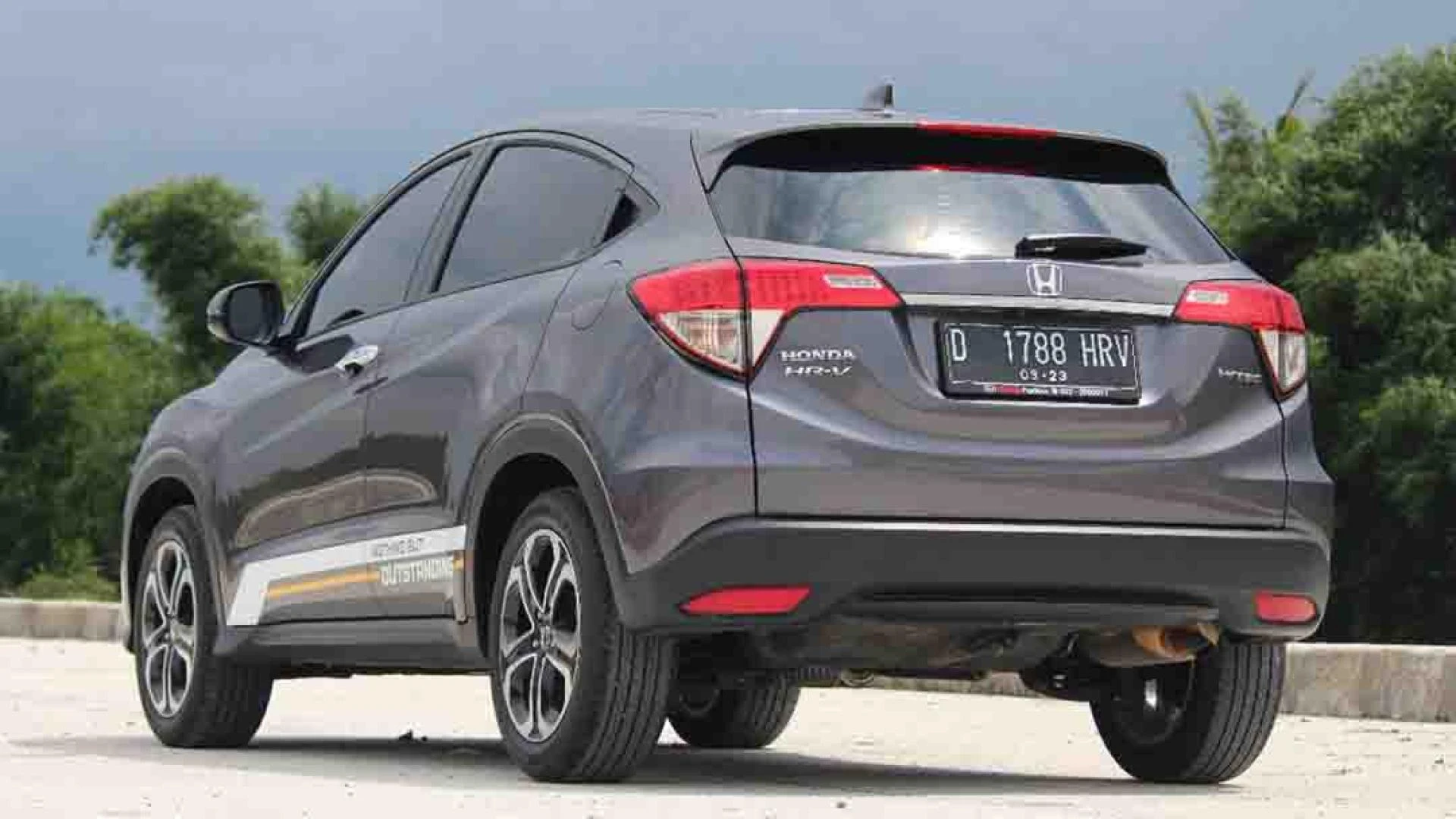 A Reuters map of Honda HR-V appears, is this a new model for 2021?
