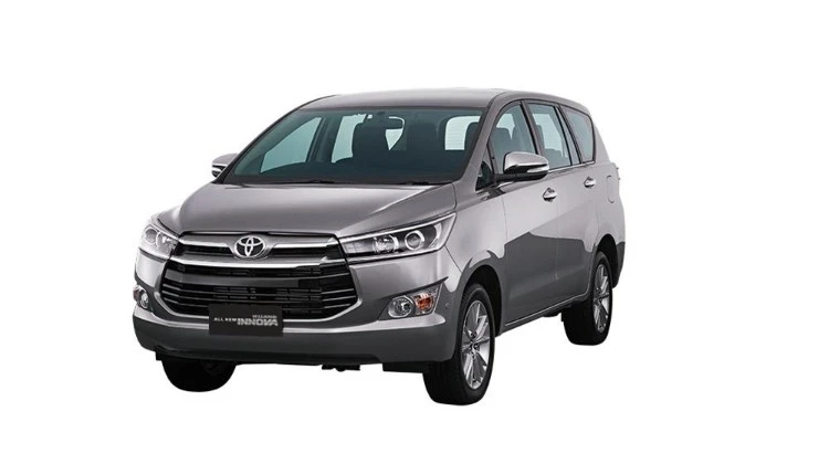 Spesifikasi Wuling Cortez VS Toyota Kijang Innova, Mana Yang Lebih Unggul?