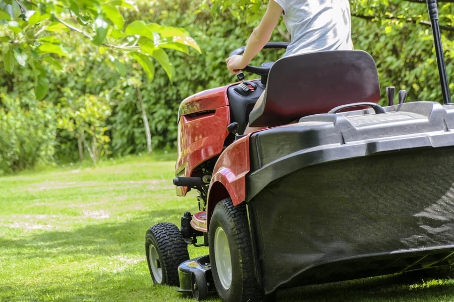 How to Maintain Your Ride on Lawn Mower