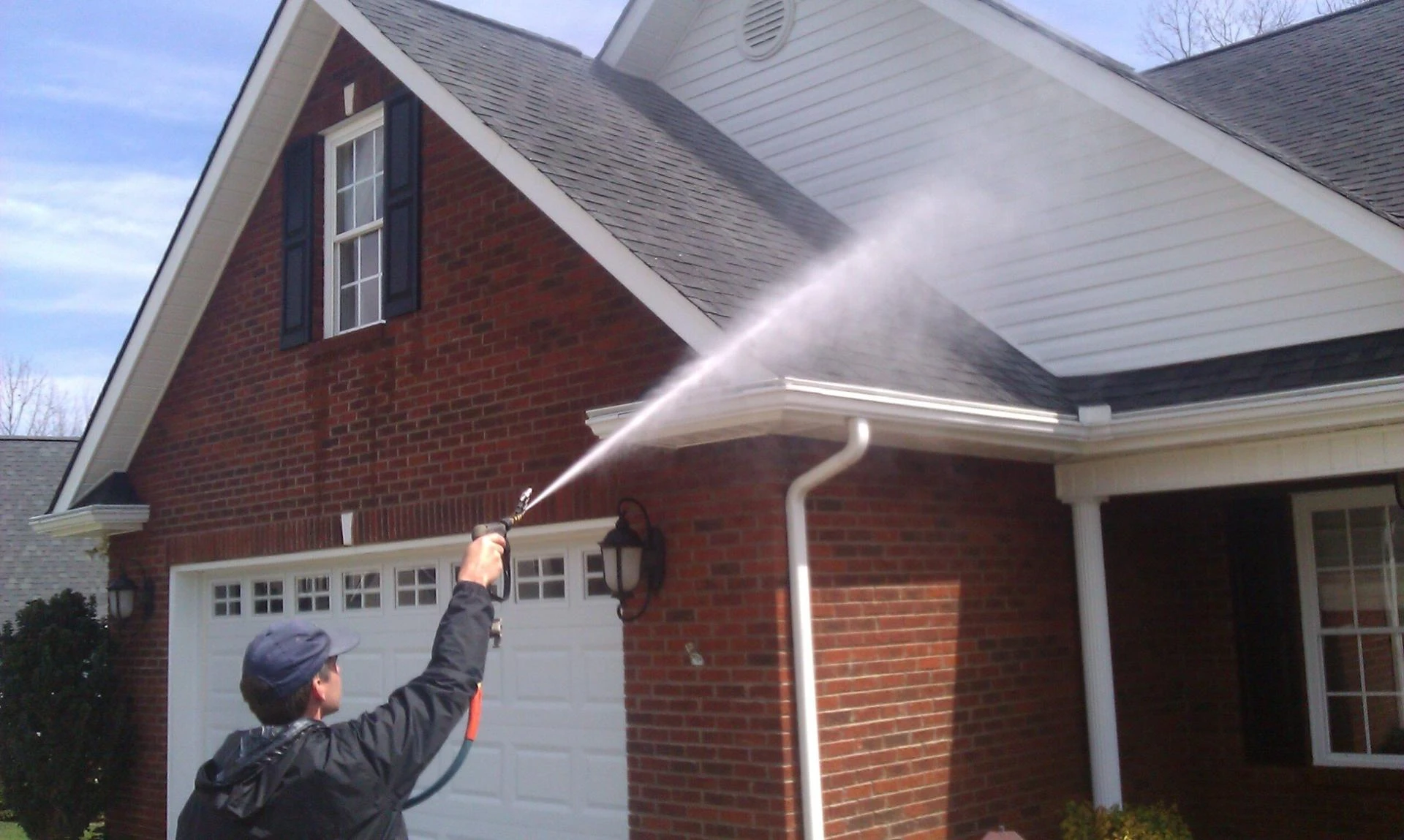 The Six Benefits Of House Washing In Fairmont wv
