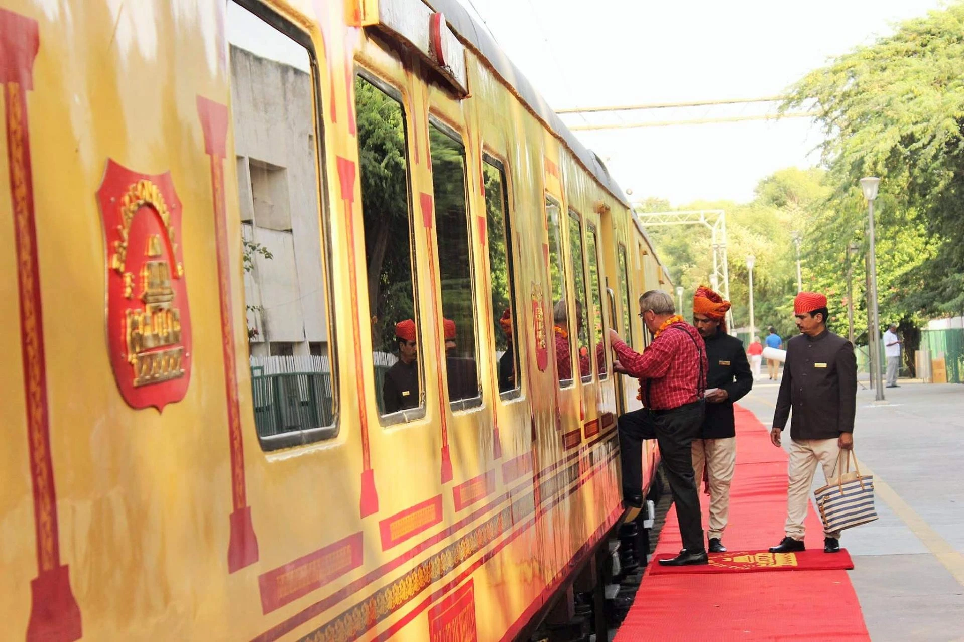 Rajasthan to Agra by Palace on Wheels: What to Expect