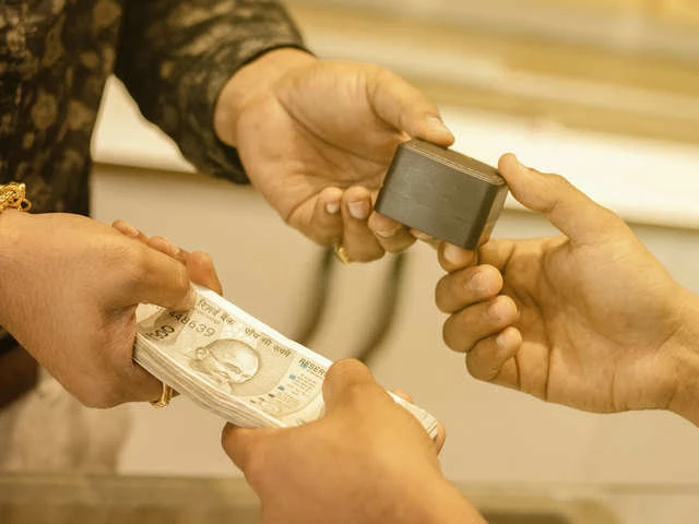 EXPLAIN IN DETAIL ABOUT SBI KAVACH SCHEME