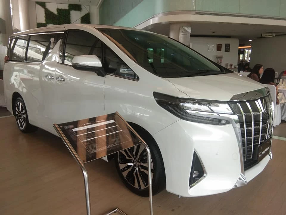 Toyota Vellfire vs. Alphard: Memahami Kedua Kreasi