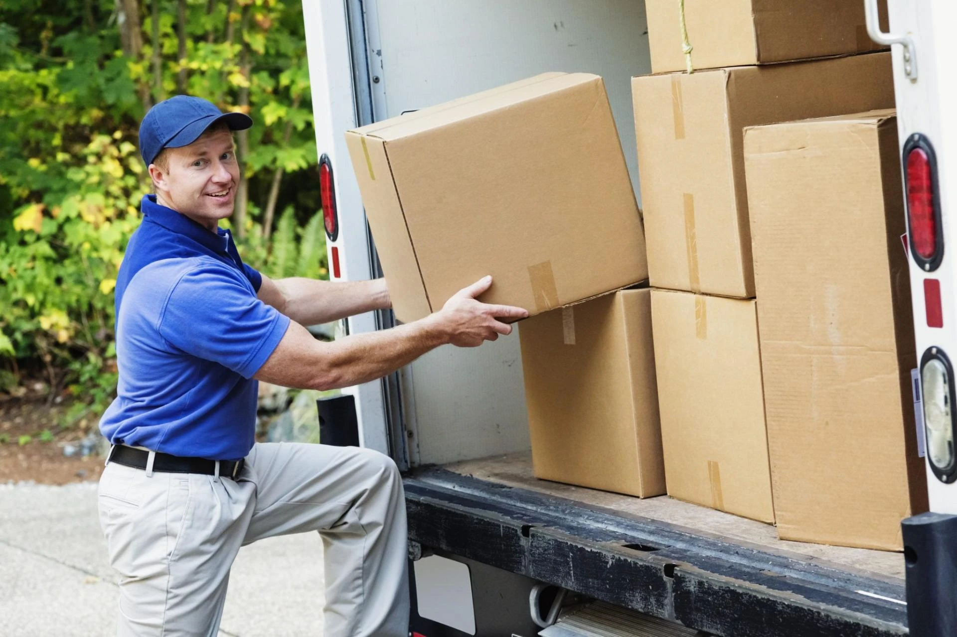 Benefits To Hire A Professional Long-Distance Removals In Halifax You Should Know