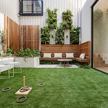 What To Look For When Choosing The Best Synthetic Grass