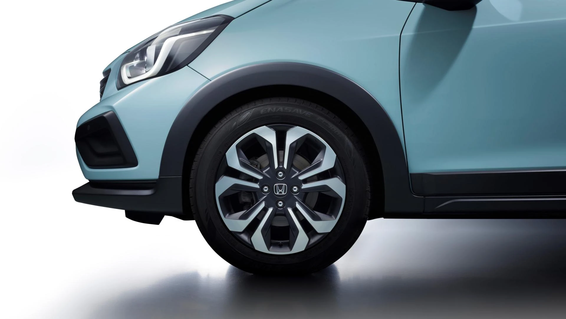 Honda Jazz hybrid: affordable and practical crossover SUV - but a bit boring