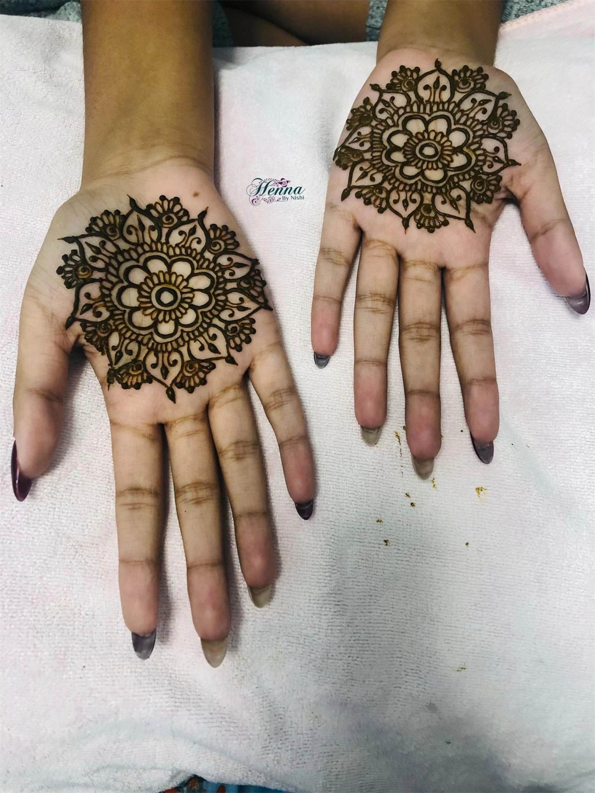 How to find the best Henna Artist in Dubai UAE?