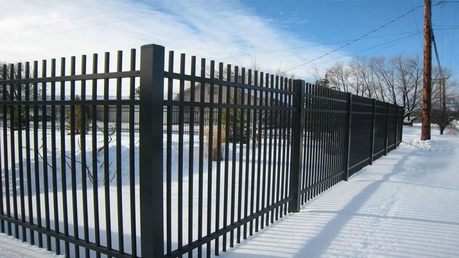 Steel Fences – The Perfect Mix of Strength, Style, and Security