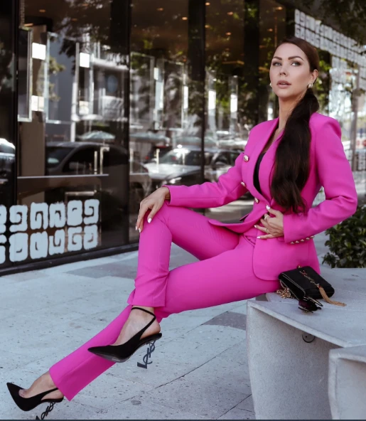 Double-Breasted Blazers for Women: Timeless, Chic, and Totally You | Pegasi