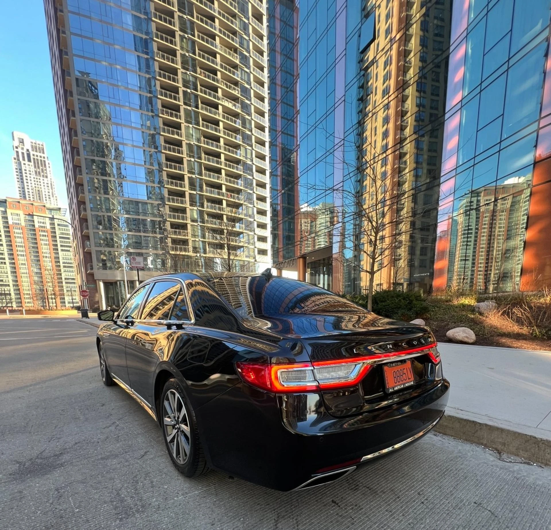 Luxurious and Reliable Chicago Airport Limo Services for Stress-Free Travel