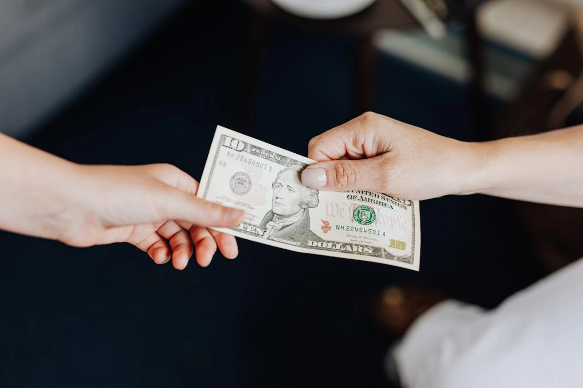 Accounts Receivable Solutions to Improve Business Cash Flow