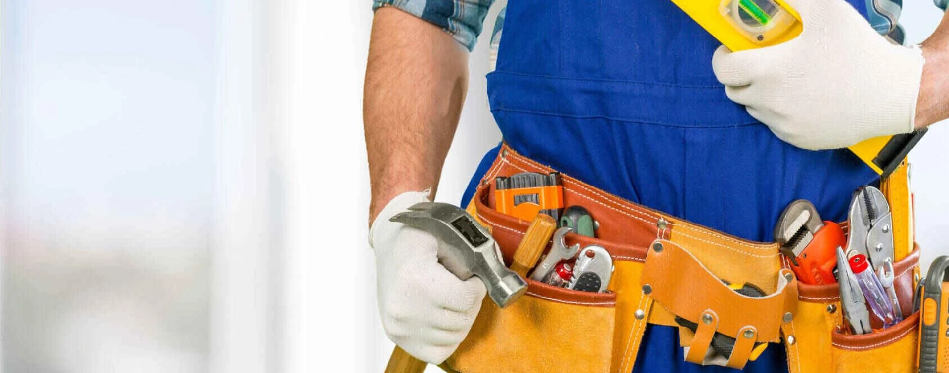 How can a handyman service help with drywall installation or repair?