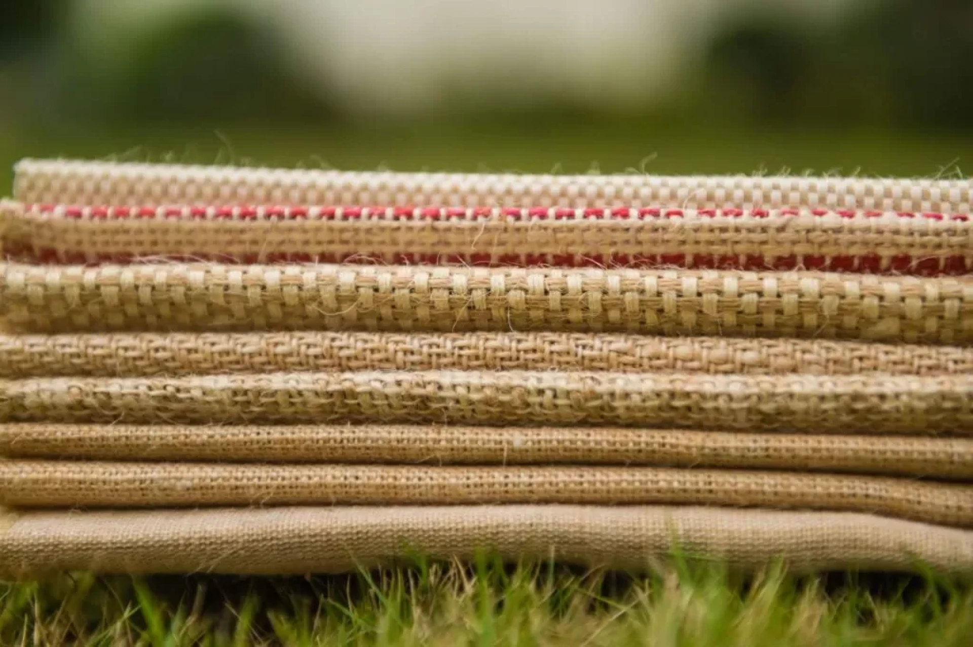 Shop Smart: A Comprehensive Guide to Choosing the Right Fabric Online