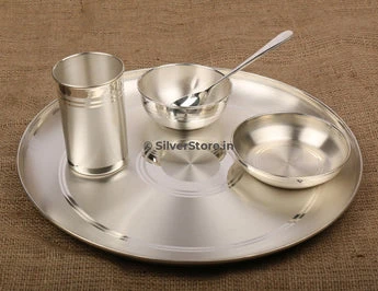 What are the most popular designs for silver dinner sets 