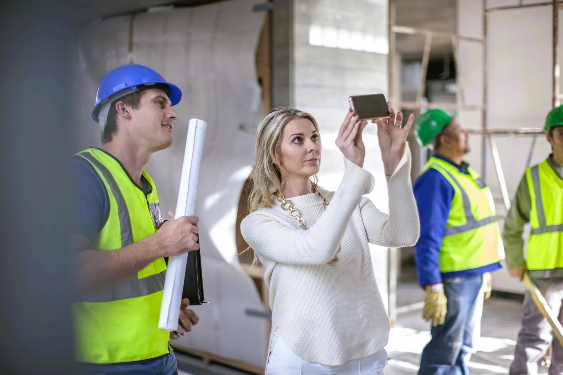 What Are the Latest Trends in Home Remodeling General Contractors Recommend