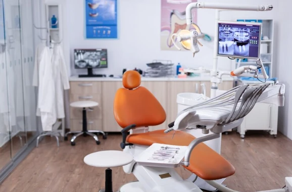 Emergency Dental Care in Brampton: What You Need to Know