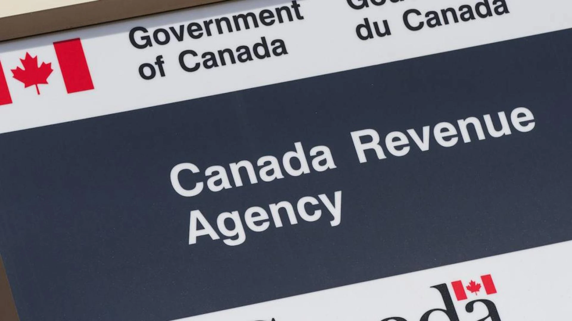 Boost Your Tax Refund: Credit and Deduction Tips Every Canadian Should Know