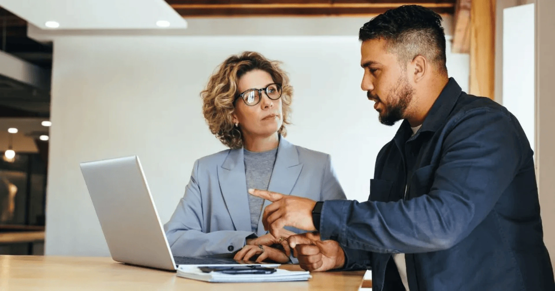 Blended Learning in Sales Training: The Ultimate Solution for Modern Teams