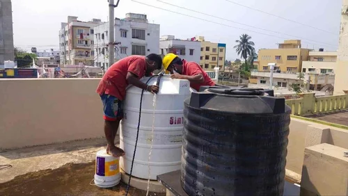 How Professional Water Tank Cleaning Improves the Water Supply in Your Home