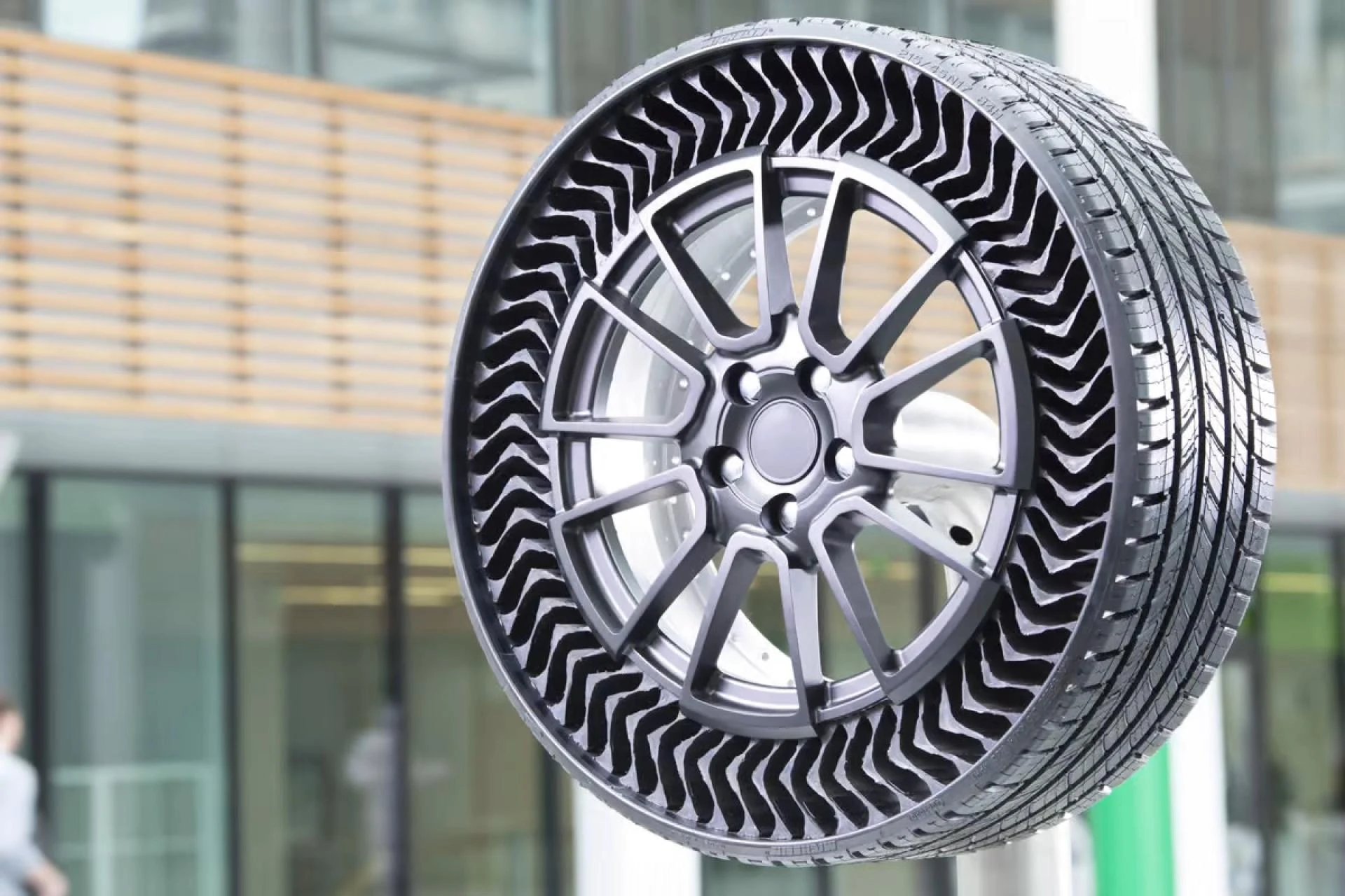 Automotive Airless Tire Market To Witness the Highest Growth Globally in Coming Years