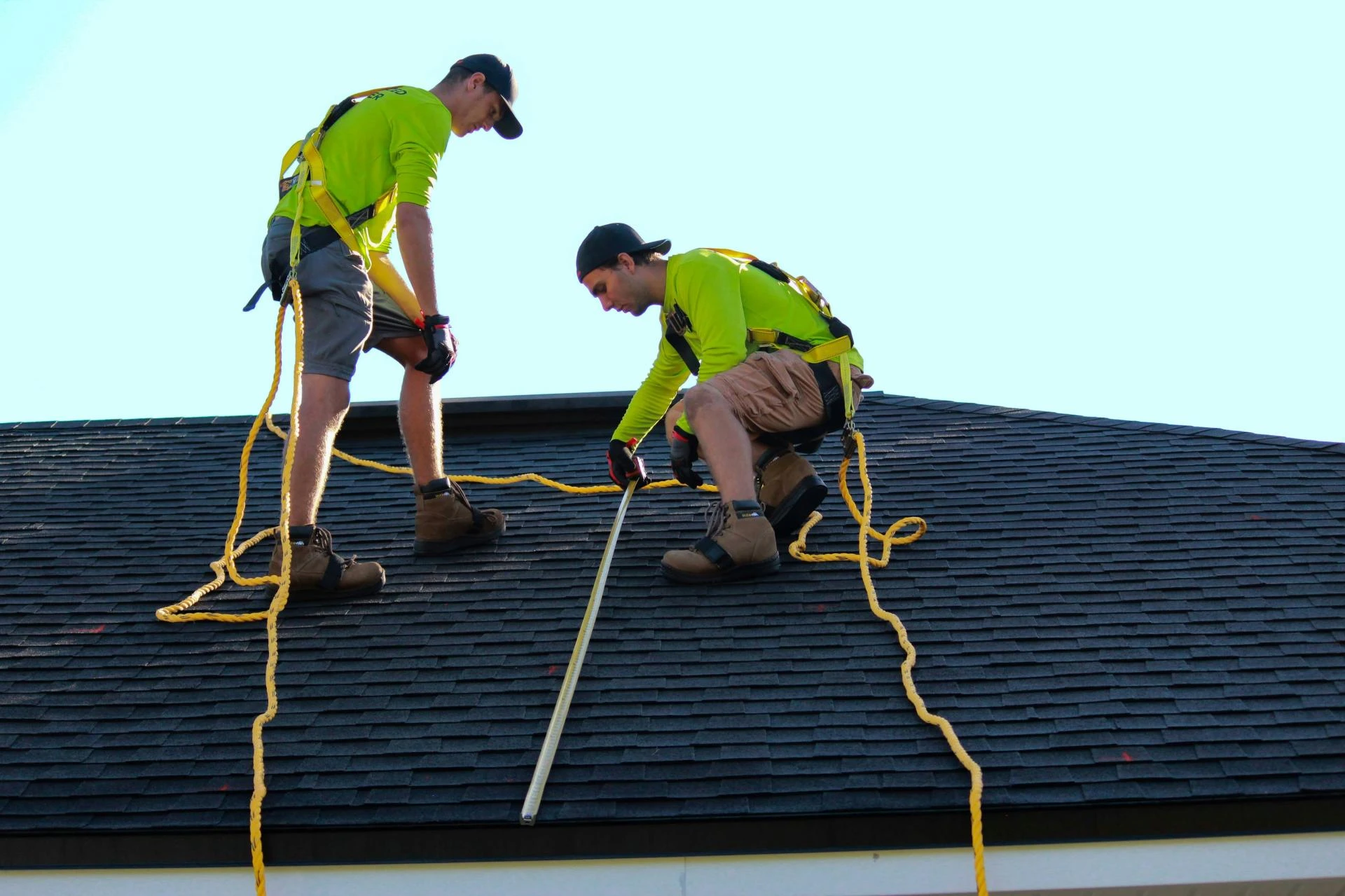 How to Choose the Best Roofer in Calgary for Emergency Repairs