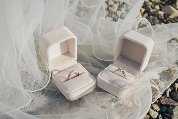 Create an Unforgettable Moment: A Guide to Modern, Custom Engagement Rings