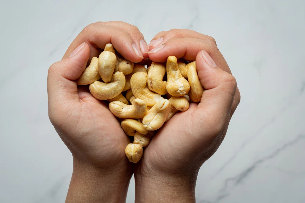 Amazing Benefits of Cashews for Female Health