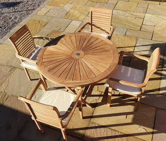 The Benefits of Choosing a Teak Garden Chair Over Other Materials
