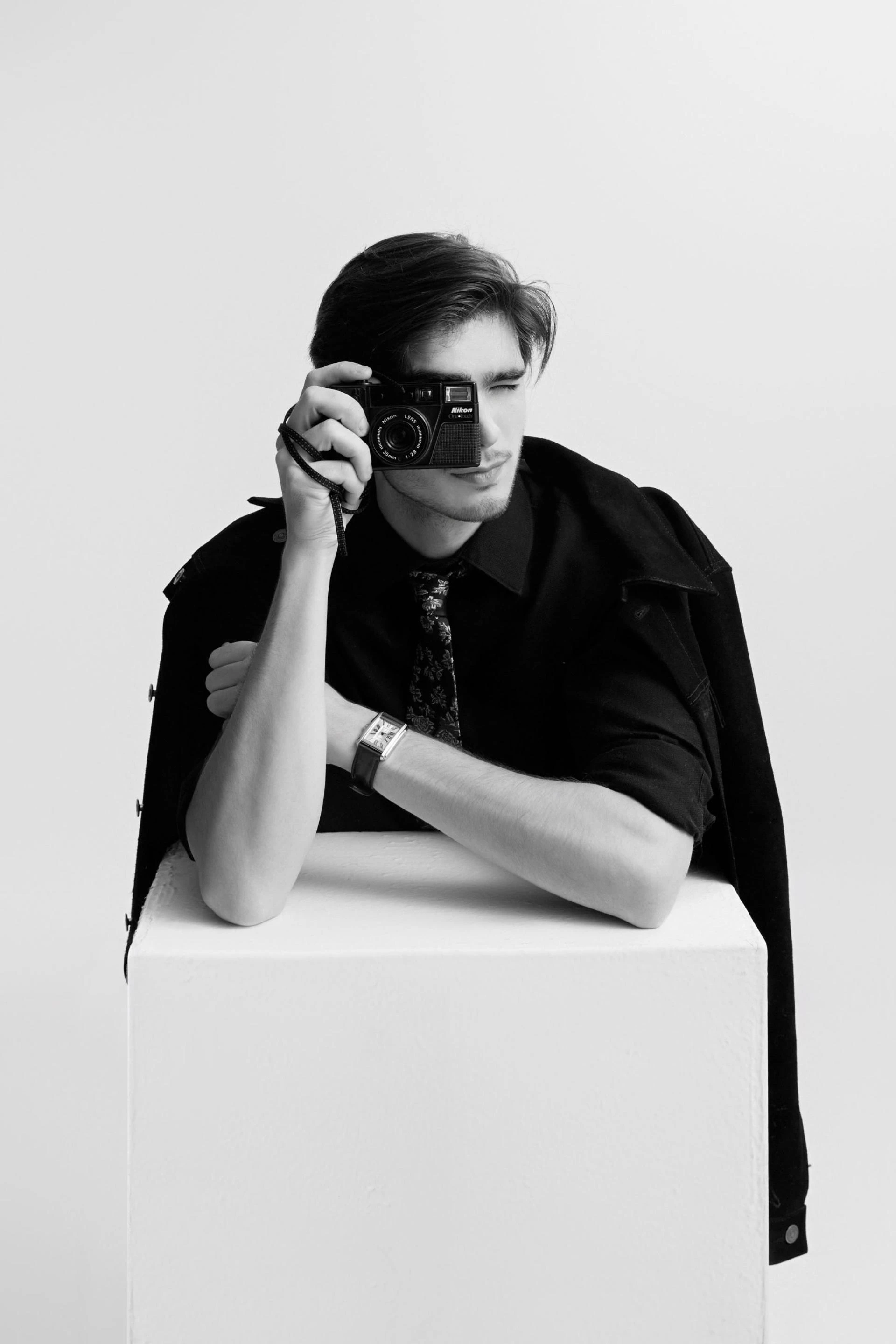 Finding the Perfect Picture Studio Near You: Elevate Your Photography Experience