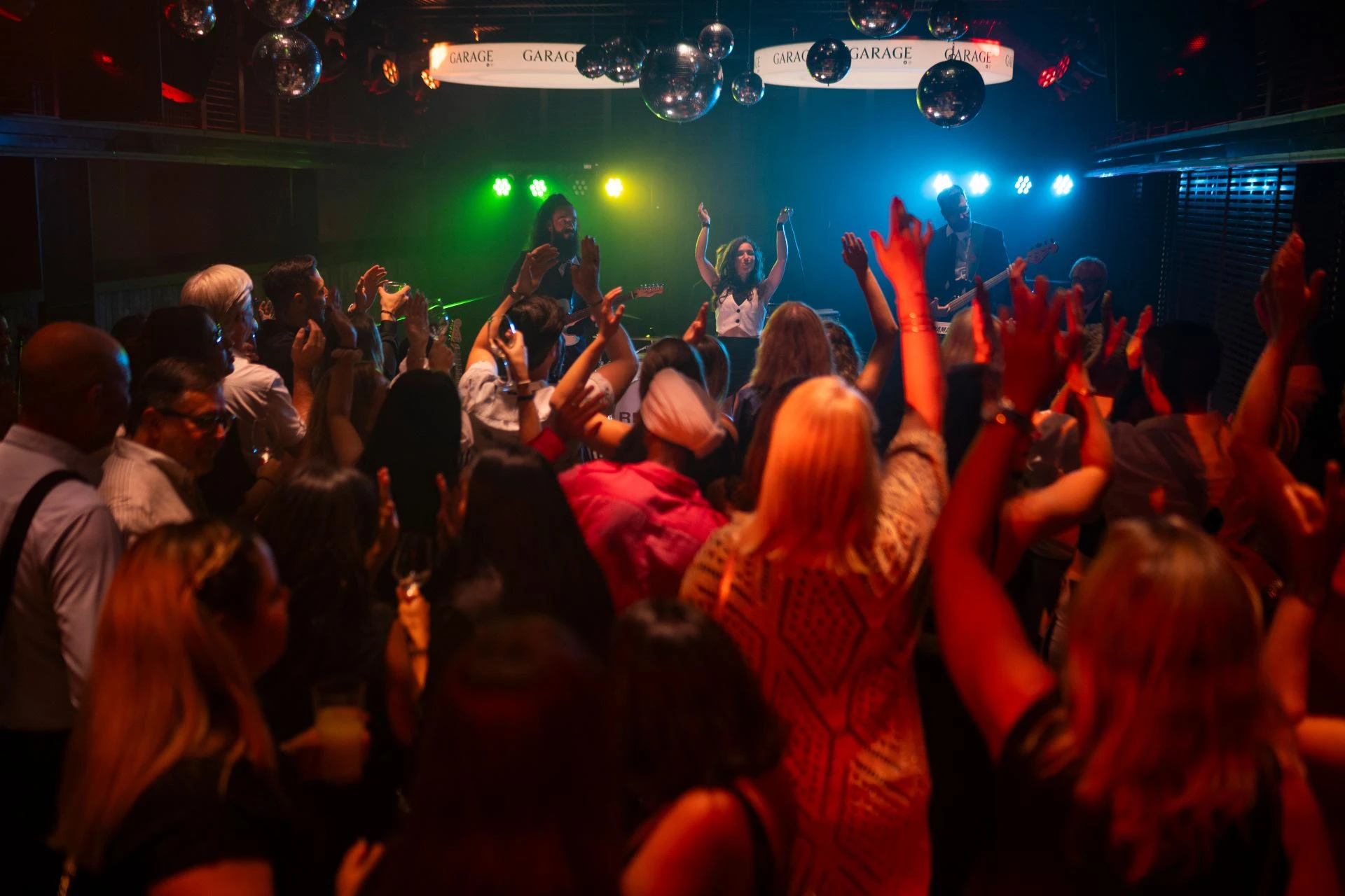 Finding the Perfect Wedding Band in Basel: Live Music for Your Special Day